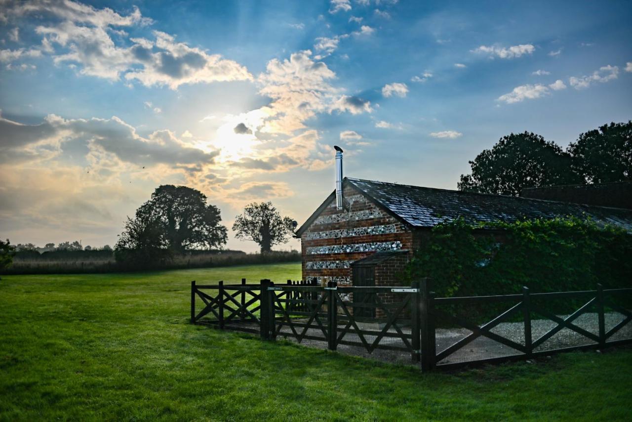 The Tool Shed Villa Wimborne Minster Exterior foto